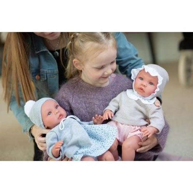 Asi Leonora Dukke - 46 cm. - Grå Bluse og Rosa Prikkede Shorts