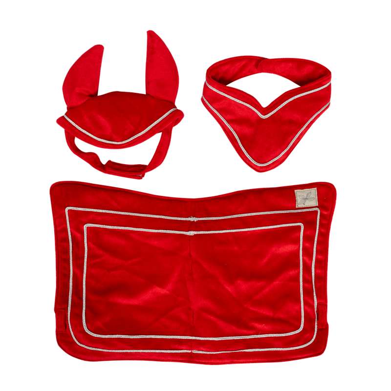 By Astrup Stævnesæt - Rød