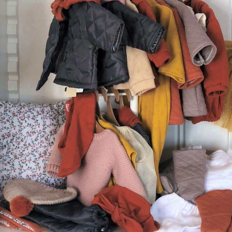 Memories by Así Dukketøj - 43-46 cm. - Quiltet Frakke - Grå