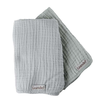 Leander Pusleunderlag til Matty og Matty Mini - Muslin - 2-pak - Pearl Grey/Sage Green