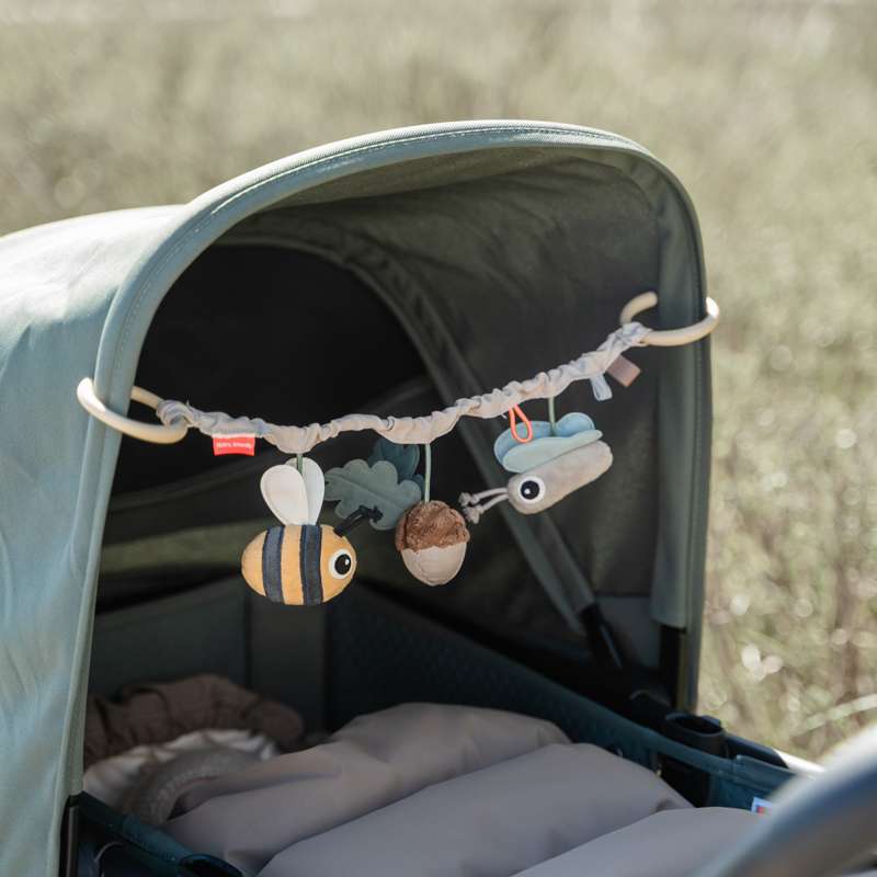 Done by Deer Barnevognskæde - Tiny Trails - Sand