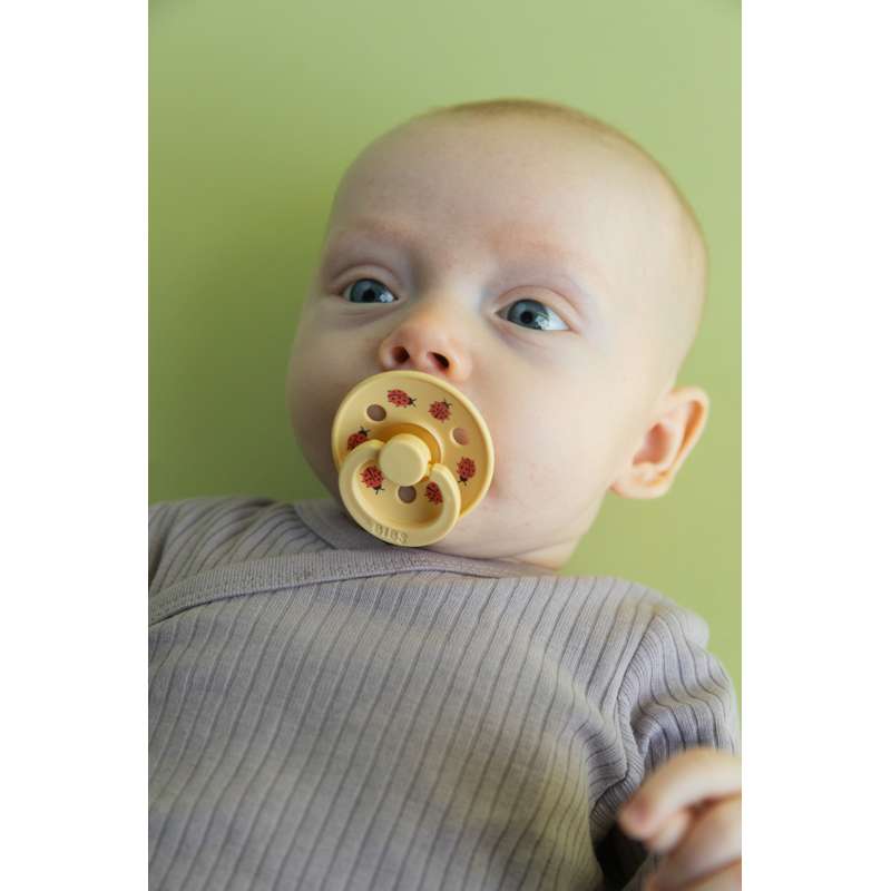 BIBS Rund Colour Sut - Str. 1 - Naturgummi - Ladybug Studio - Pale Butter
