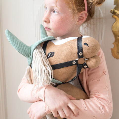 By Astrup - Kæphesteleg