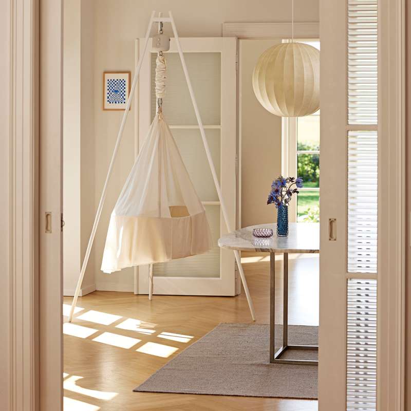 Membantu Bundle - Premium - Babyvugge m. Vuggemotor og Vuggestativ - Natur