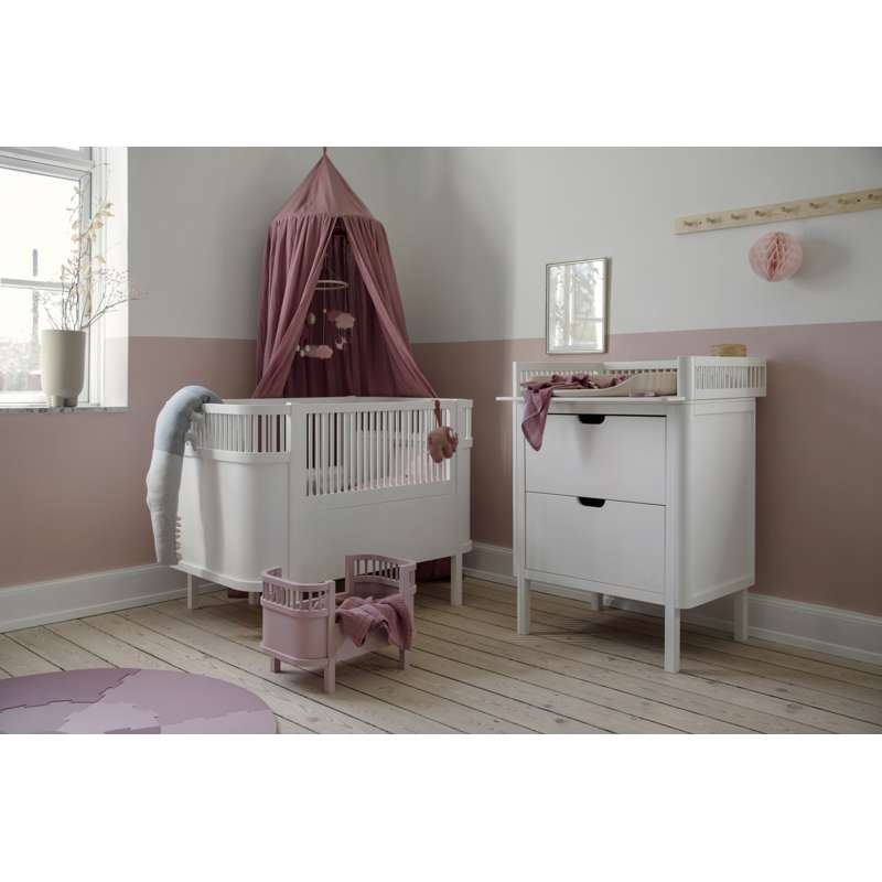 Sebra Sengen og Puslebordet m. Uroholder - Classic White - Bundle 1